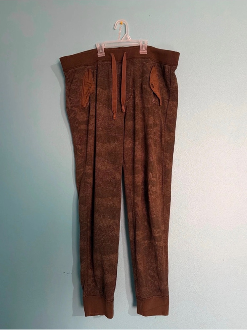 Abercrombie & Fitch Camo Textured Drawstring Joggers
